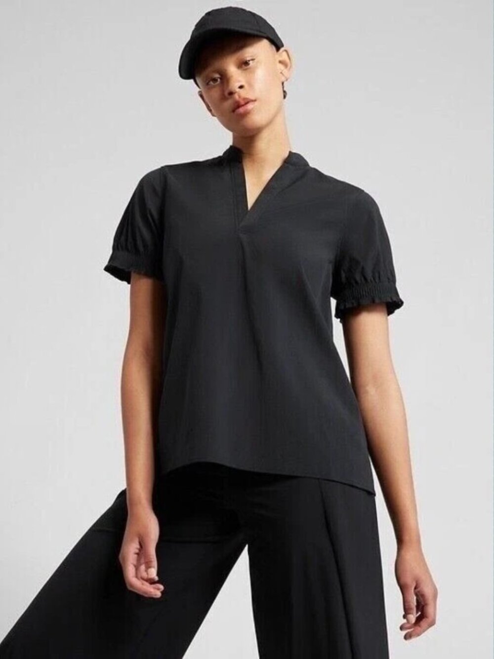 Athleta Black Levitate Poplin Tee